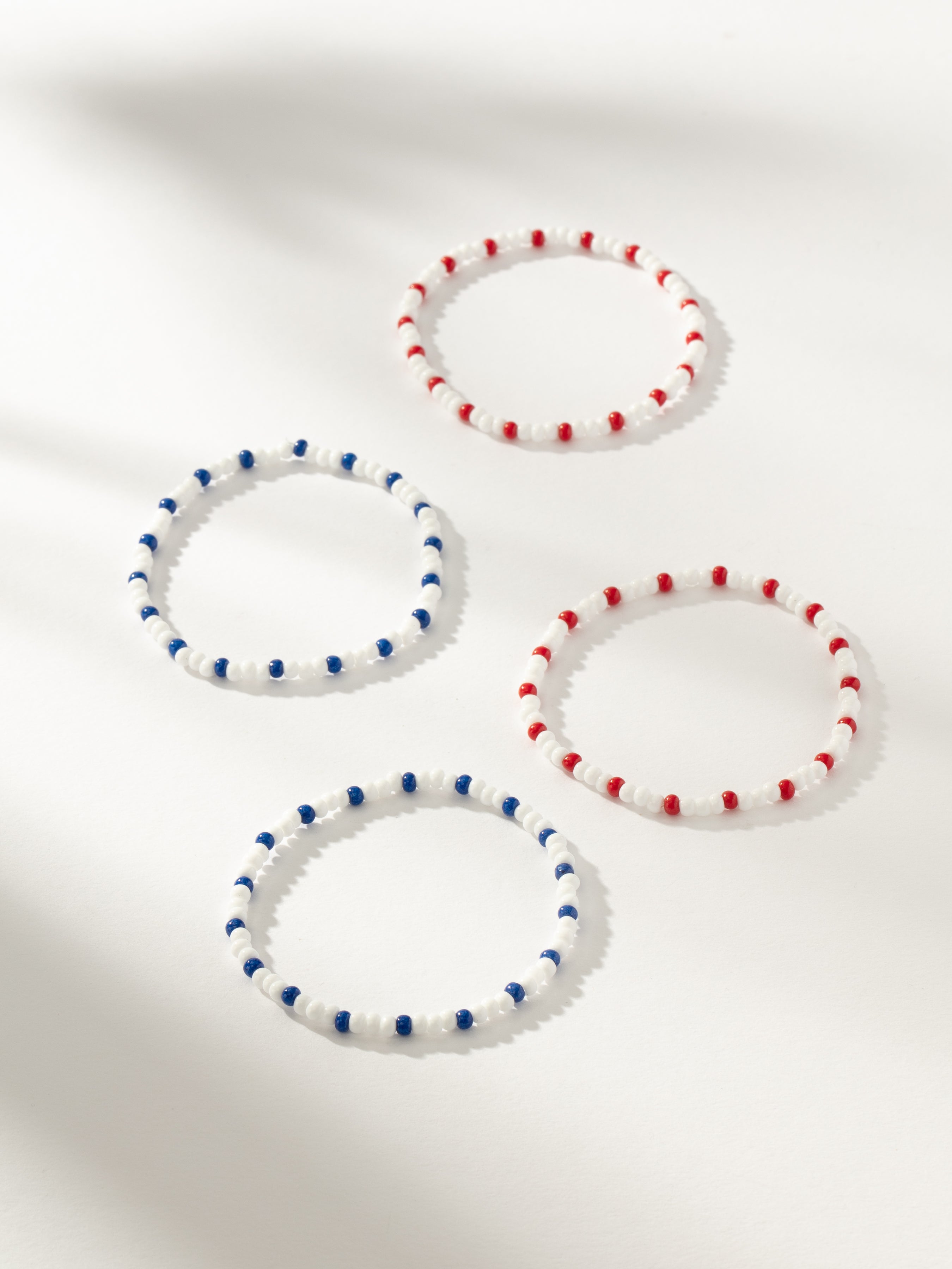 Independent Beaded Bracelet (Set of 4)